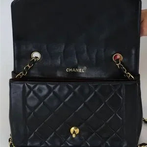 Chanel Diana Lambskin/Calfskin Leather medium
