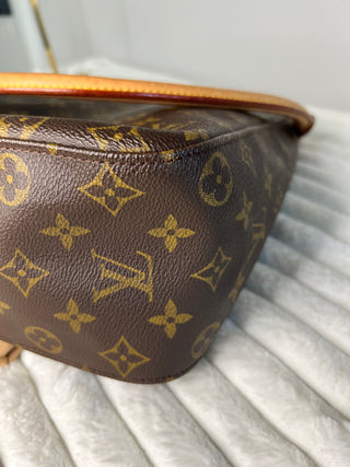 Louis Vuitton Monogram Looping -GM