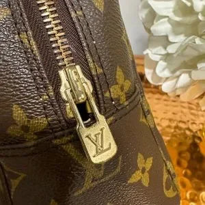 Louis Vuitton Monogram Trousse Toilette 28